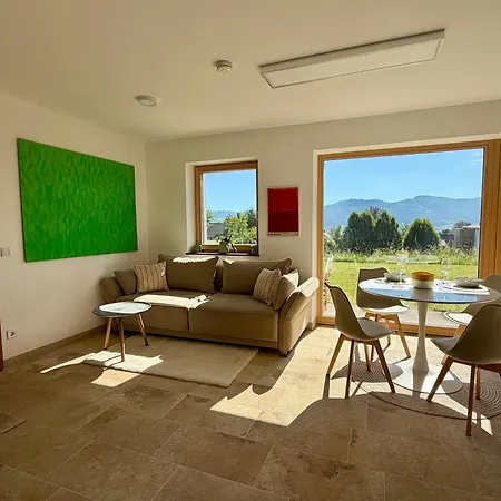 Gartenwohnung * Nussdorf am Attersee